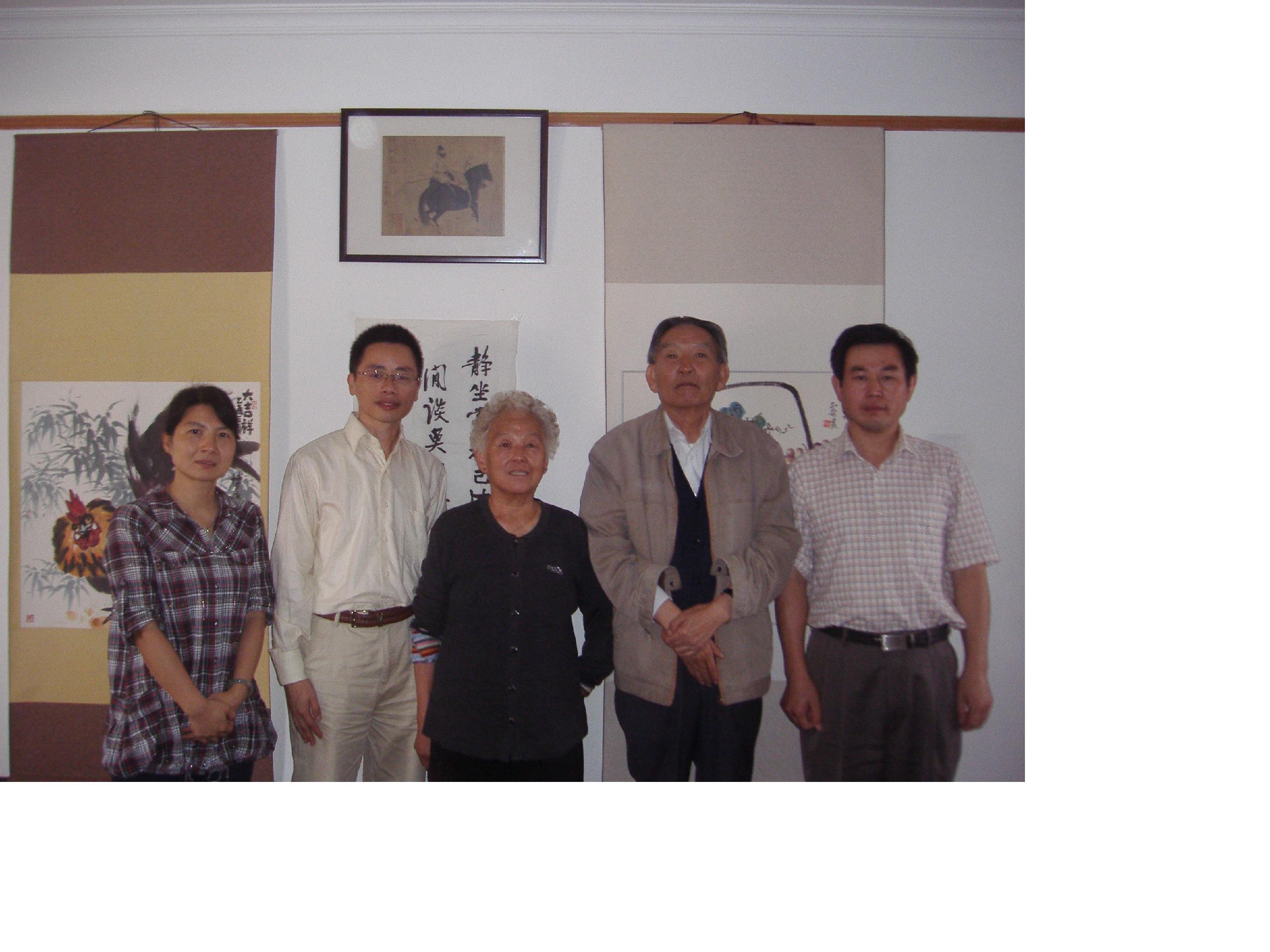 周俊院士夫妇和同人动漫
领导合影