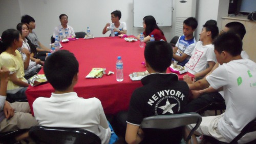 同人动漫
学生与贵州学生交流座谈